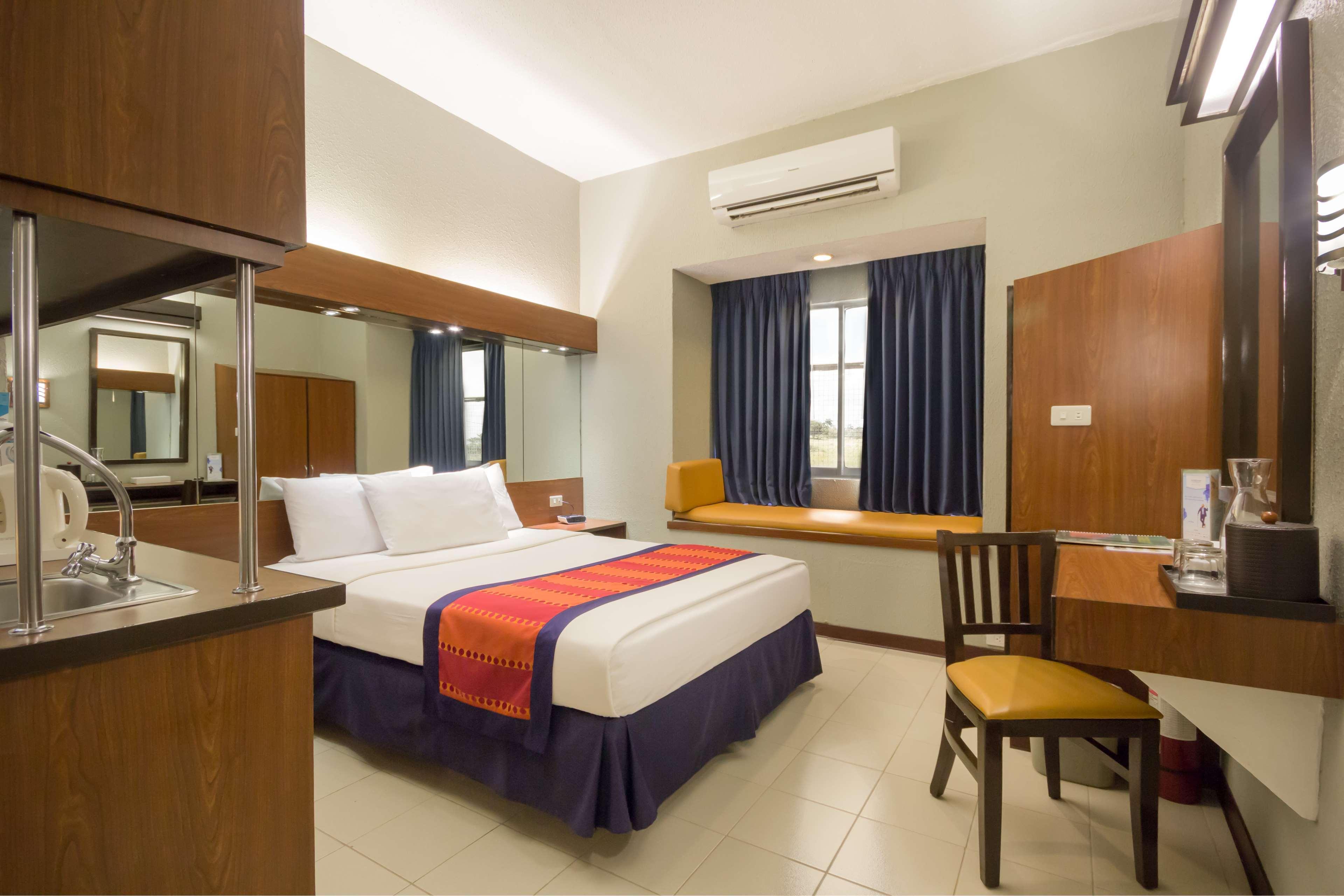 Microtel By Wyndham Eagle Ridge General Trias  Zewnętrze zdjęcie