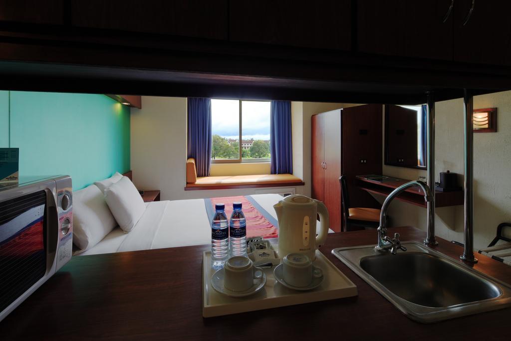 Microtel By Wyndham Eagle Ridge General Trias  Zewnętrze zdjęcie