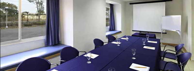 Microtel By Wyndham Eagle Ridge General Trias  Zewnętrze zdjęcie