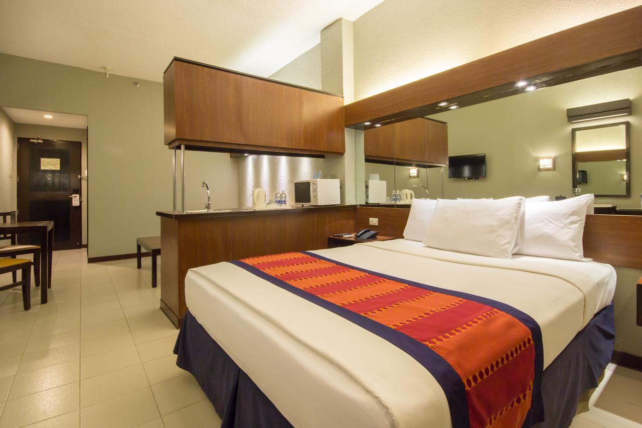 Microtel By Wyndham Eagle Ridge General Trias  Zewnętrze zdjęcie