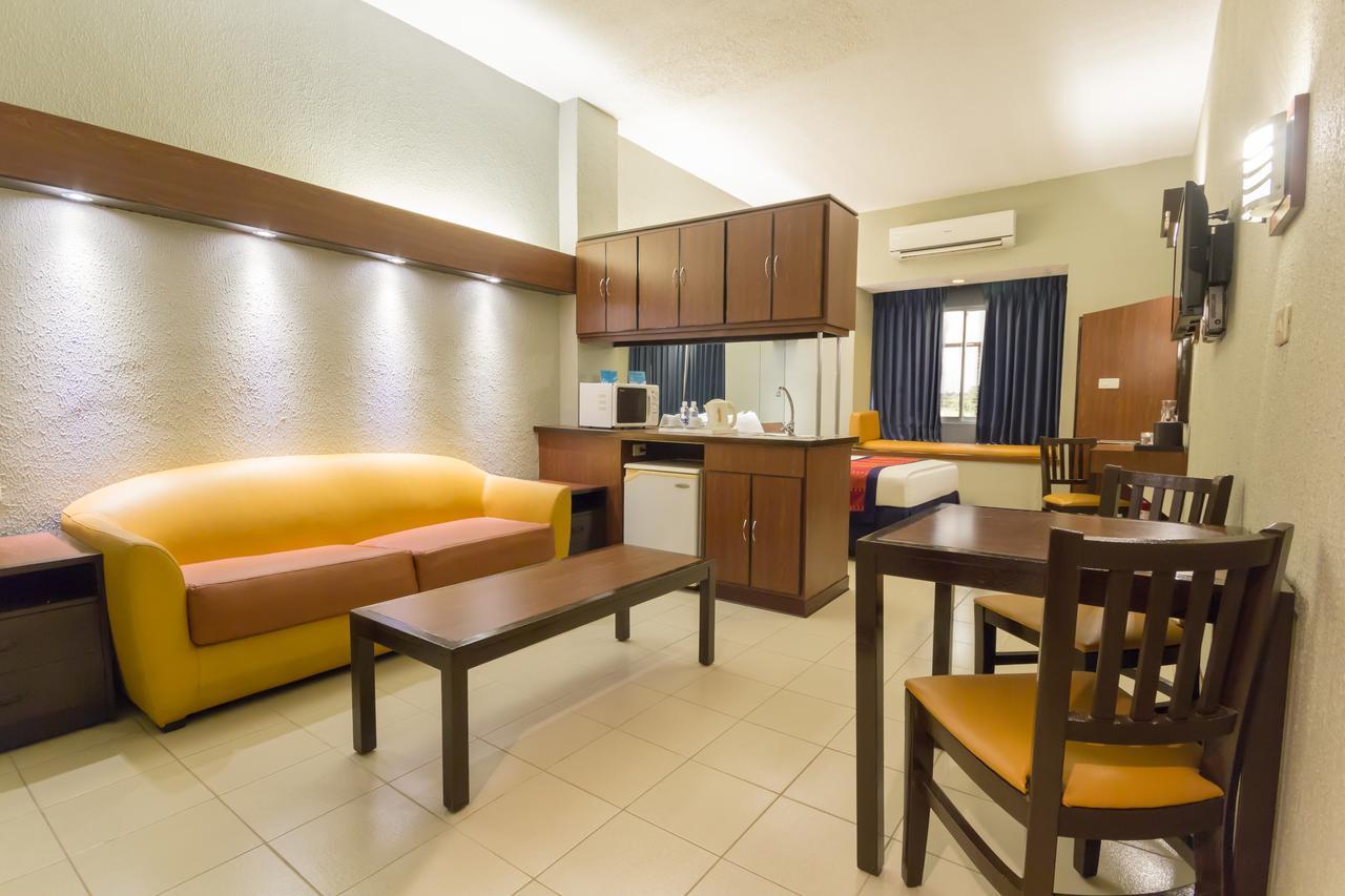 Microtel By Wyndham Eagle Ridge General Trias  Zewnętrze zdjęcie
