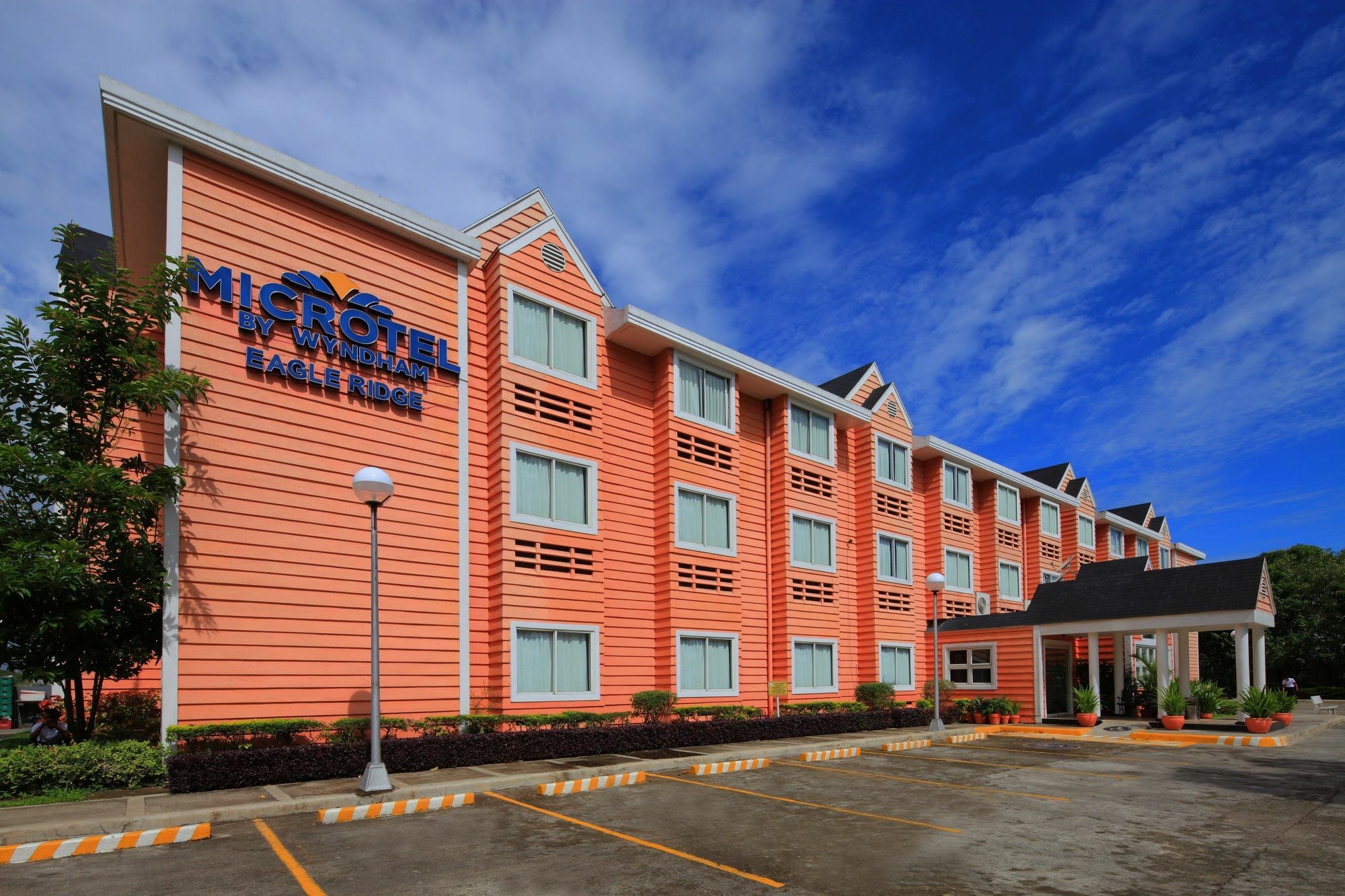 Microtel By Wyndham Eagle Ridge General Trias  Zewnętrze zdjęcie